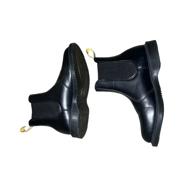 DR. MARTENS Black Vegan Flora Chelsea Slip On Boots Women’s Size 5